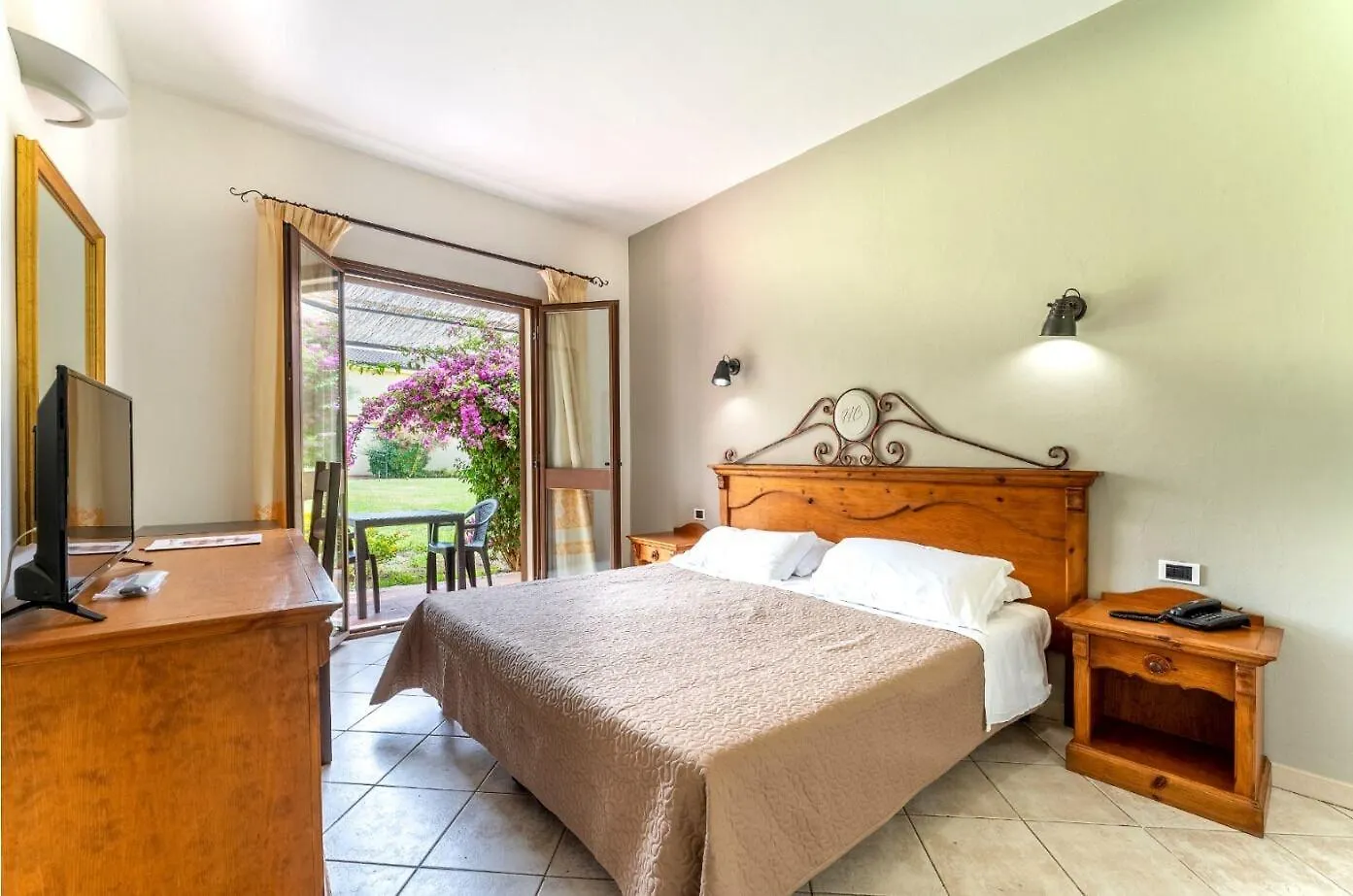 Horse Country Resort Congress & Spa - Hotel Ribot Arborea