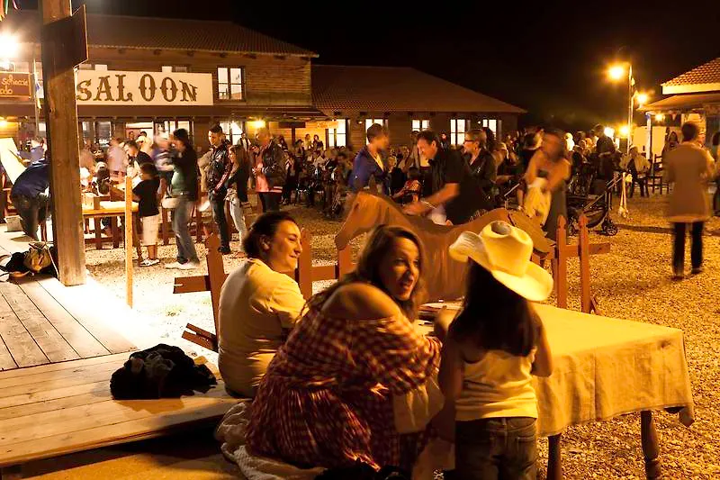 Horse Country Resort Congress & Spa - Hotel Ribot Arborea